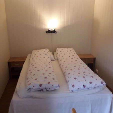 Ridderkroa Tresfjord Motel Bagian luar foto
