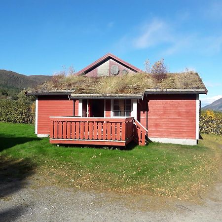 Ridderkroa Tresfjord Motel Bagian luar foto