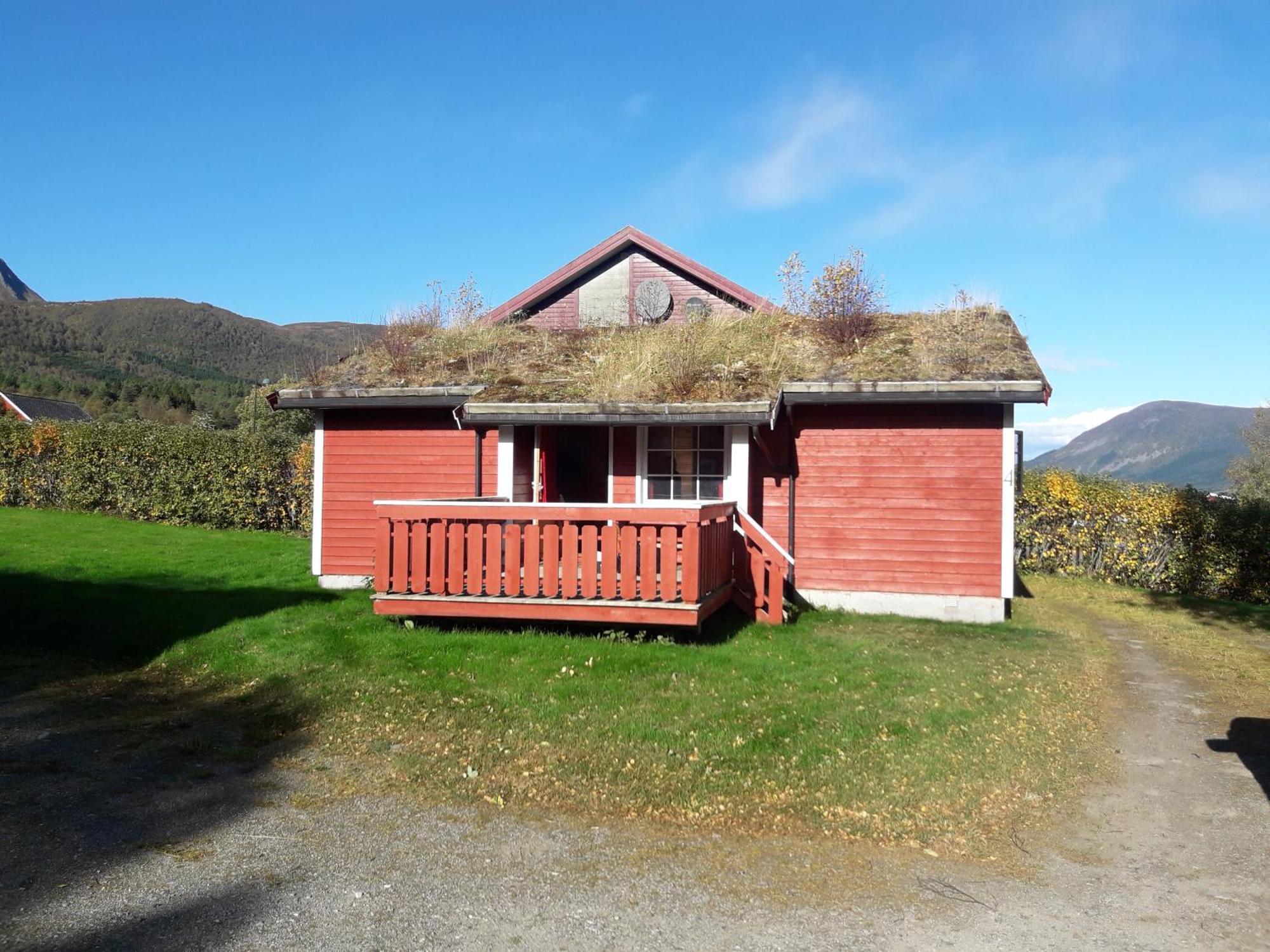 Ridderkroa Tresfjord Motel Bagian luar foto
